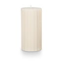 Winter White Medium Fragranced Pillar Candle - Illume Candles - 46273333000